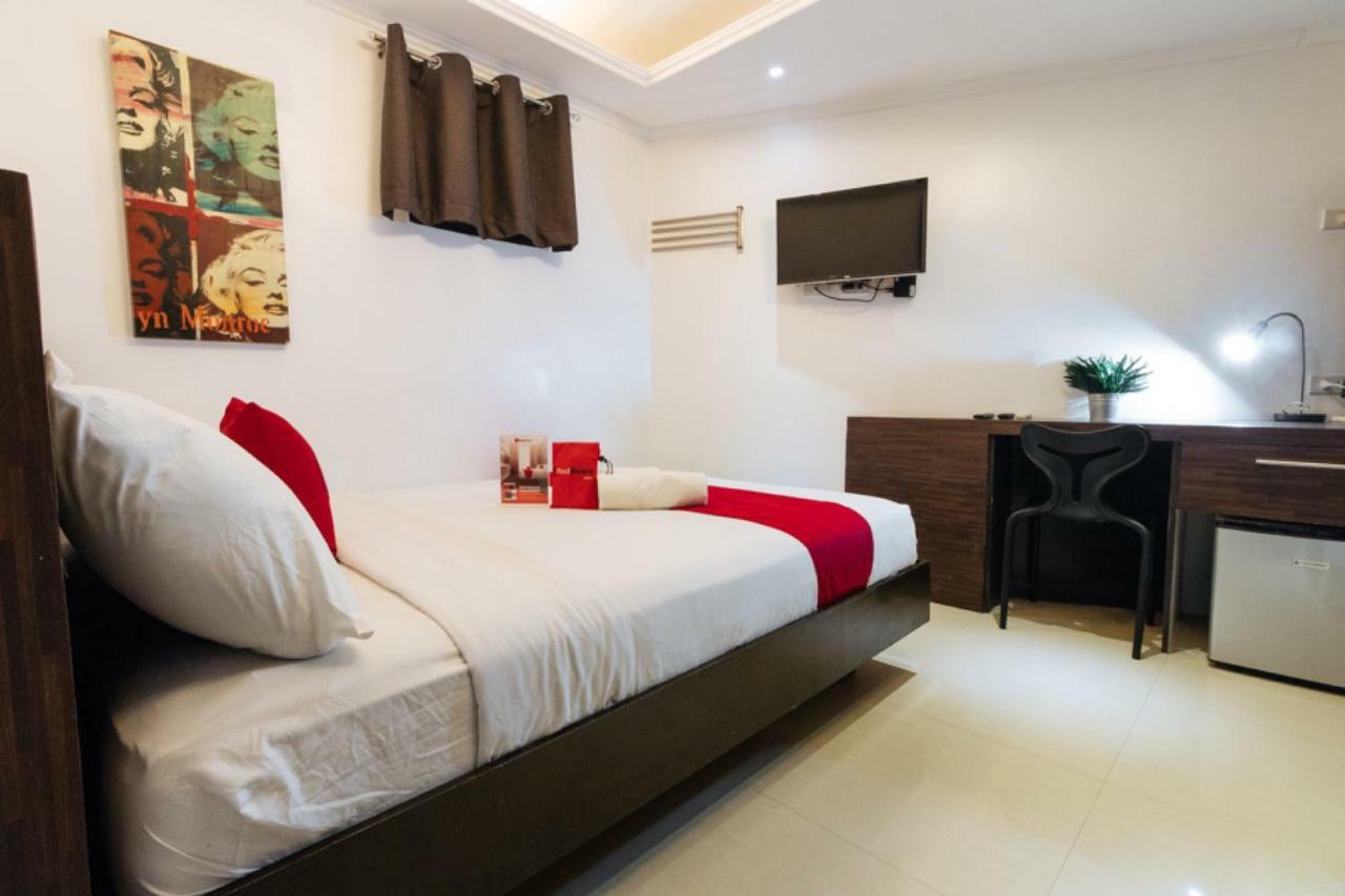 Reddoorz Plus @ Poblacion Makati Makati City Екстериор снимка
