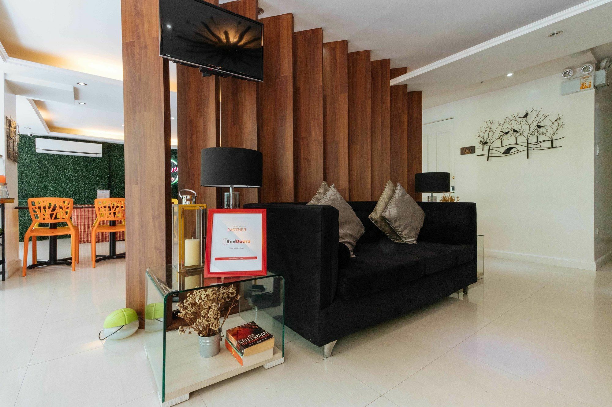 Reddoorz Plus @ Poblacion Makati Makati City Екстериор снимка